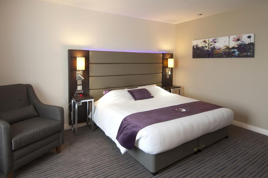 Premier Inn London Romford Central ห้อง รูปภาพ