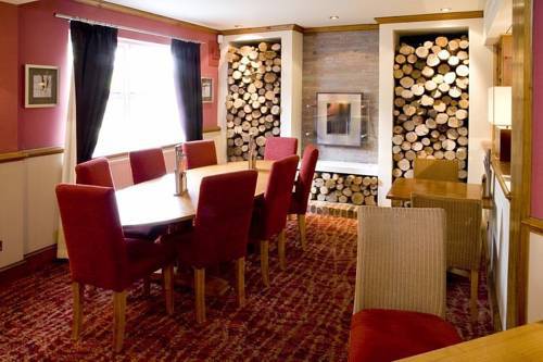 Premier Inn London Romford Central ภายนอก รูปภาพ